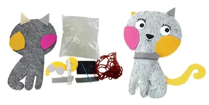 Set for creativity from felt /8991-1/ "Sewing a cat from felt" 23 cm (1/10/300)